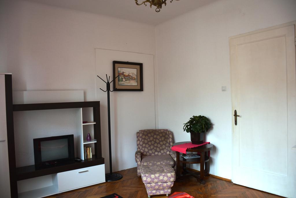 Cozy Downtown Apartment 베오그라드 외부 사진